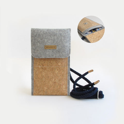 Umhängetasche für iPhone 14 Pro Max | aus Filz und Bio-Baumwolle | hellgrau - bloom | Modell KEDJA