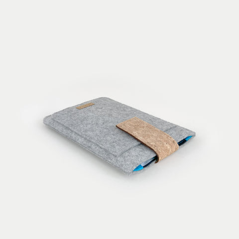 eReader Hülle nach Maß | mit Magnetverschluss und extra Fach | hellgrau - Shapes | Modell "HAKA"