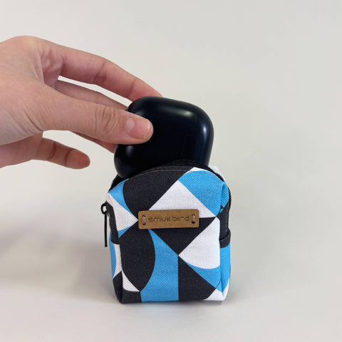 Mini-Tasche für Kopfhörer & Co. | aus Bio-Baumwolle | Design Shapes | Modell PocketCube