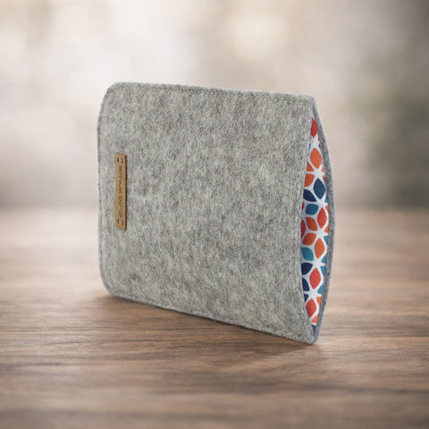 Handytasche nach Maß | aus Filz und Bio-Baumwolle | hellgrau - Colorful | Modell "LET"