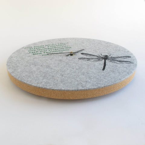 Wanduhr aus Filz und Kork 30 cm | Design "Libelle" by Anja Streese