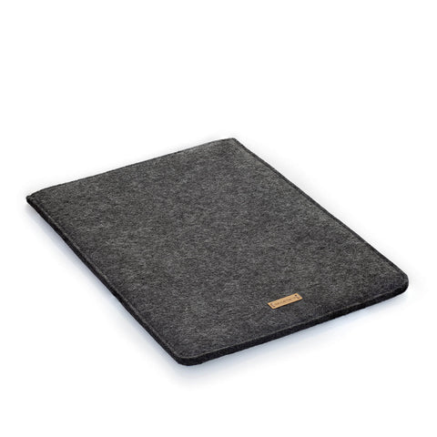 Hülle für MacBook Pro 16 | aus Filz und Bio-Baumwolle | anthrazit - Stripes | Modell "LET"