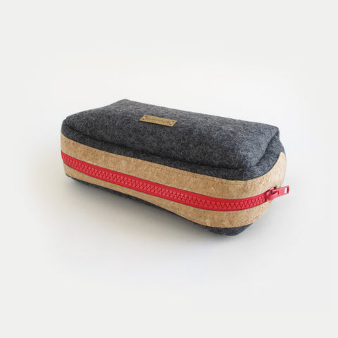 Accessory bag for cables & Co. | made of felt and cork | anthracite-red