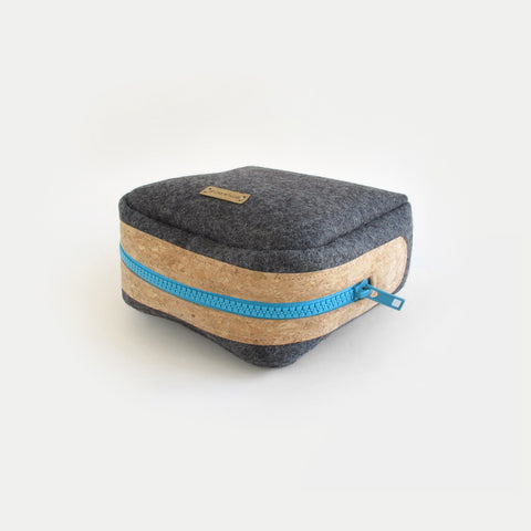 Accessory bag for cables & Co. | made of felt and cork | anthracite-azure