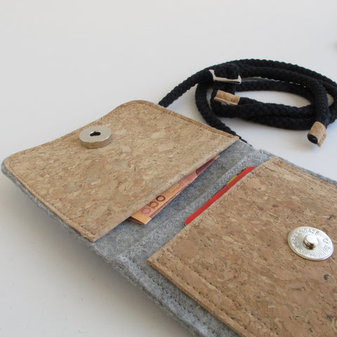 Axelväska för iPhone 14 Pro Max | gjord av filt och ekologisk bomull | ljusgrå - ränder | Modell KEDJA