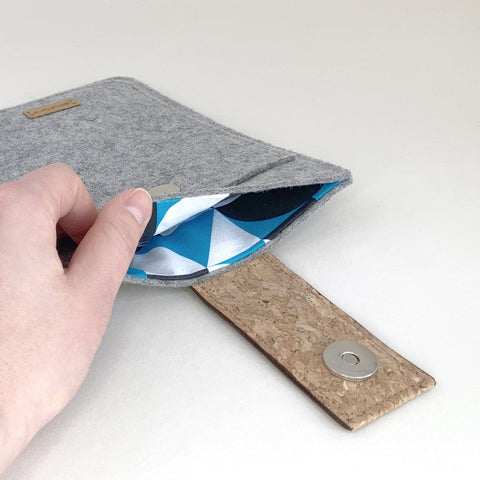 Hülle für PocketBook Verse | mit Magnetverschluss und extra Fach | hellgrau - Shapes | Modell "HAKA"