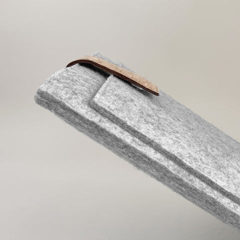 Hülle für Acer ConceptD | mit Magnetverschluss und extra Fach  | hellgrau - Bloom | Modell "HAKA"