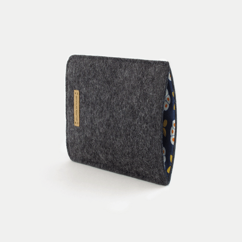 Handytasche für Samsung Galaxy M04 | aus Filz und Bio-Baumwolle | anthrazit - bloom | Modell "LET"
