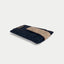 Handytasche für Motorola Edge 50 ultra in anthrazit mit Magnetverschluss und eleganten Kanten, aus nachhaltigen Materialien.