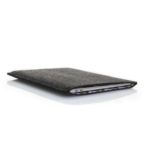 Coque pour MacBook Air M3 15.3 | en feutre et coton biologique | anthracite - Floraison | Modèle "LAISSER"