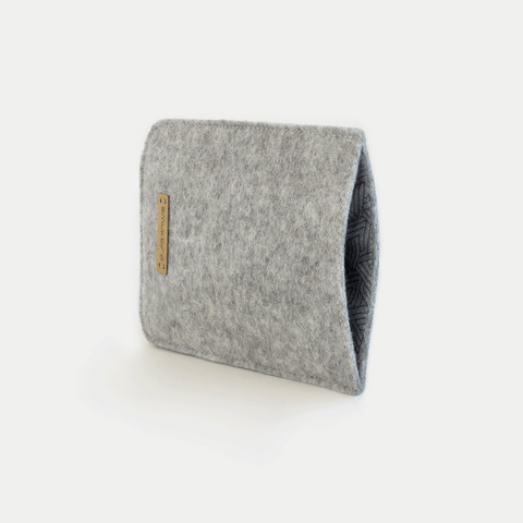 Mobile phone case for Xiaomi 12T Pro | made of felt and organic cotton | light gray - tracks | Model "LET"