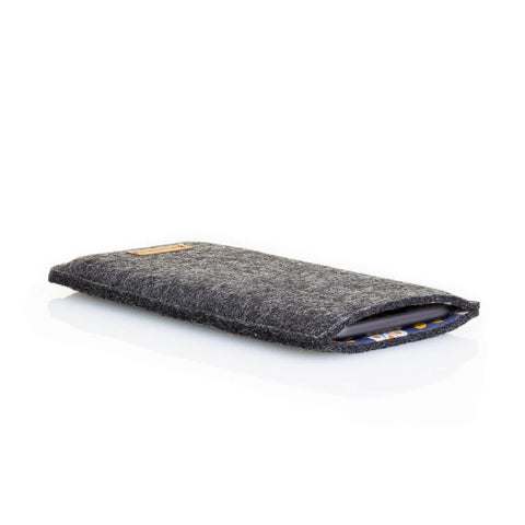Mobile phone case for Motorola Moto G73 | made of felt and organic cotton | anthracite - bloom | Model "LET"