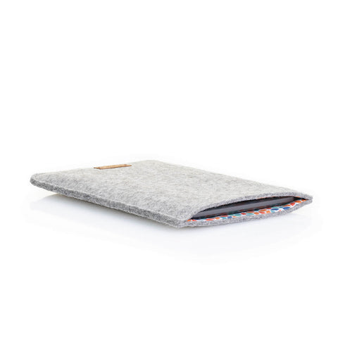 Custom made eReader cover | made of felt and organic cotton | light grey - colorful | "LET" model