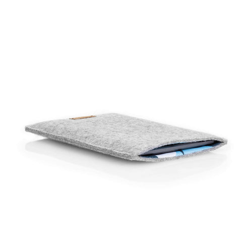 Hülle für PocketBook InkPad X | aus Filz und Bio-Baumwolle | hellgrau - shapes | Modell "LET"