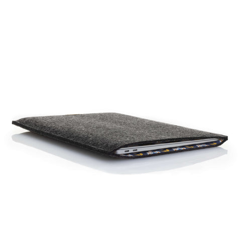 Hülle für MacBook Pro 16 | aus Filz und Bio-Baumwolle | anthrazit - Bloom | Modell "LET"