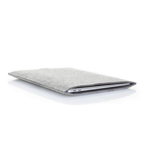 Fodral för MacBook Pro 14 | tillverkad av filt och ekologisk bomull | ljusgrå - Tracks | "LET"-modell