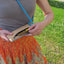Handytasche zum Umhängen | aus Filz und Bio-Baumwolle | anthrazit - bloom | Modell KEDJA