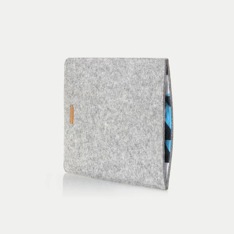 Sleeve for iPad Pro 12.9" - 6th gen | made of felt and organic cotton | light grey - shapes | "LET" model