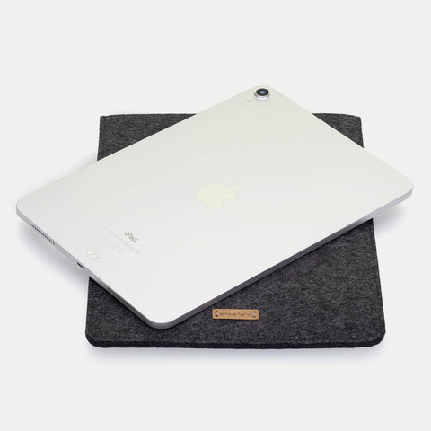 Sleeve foriPad - 8th gen | made of felt and organic cotton | anthracite - bloom | "LET" model