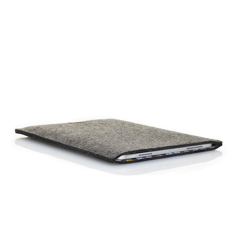 Hülle für iPad Pro 12,9" - 6. Gen | aus Filz und Bio-Baumwolle | anthrazit - bloom | Modell "LET"