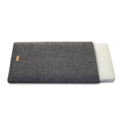 Sleeve foriPad - 8th gen | made of felt and organic cotton | anthracite - bloom | "LET" model
