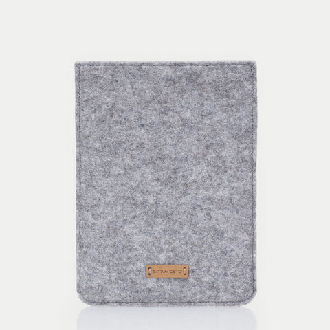 Custom made eReader cover | made of felt and organic cotton | light grey - stripes | "LET" model