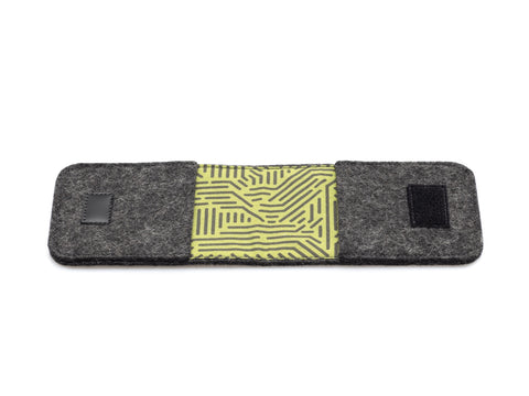 EC card case made of felt | anthracite - stripes